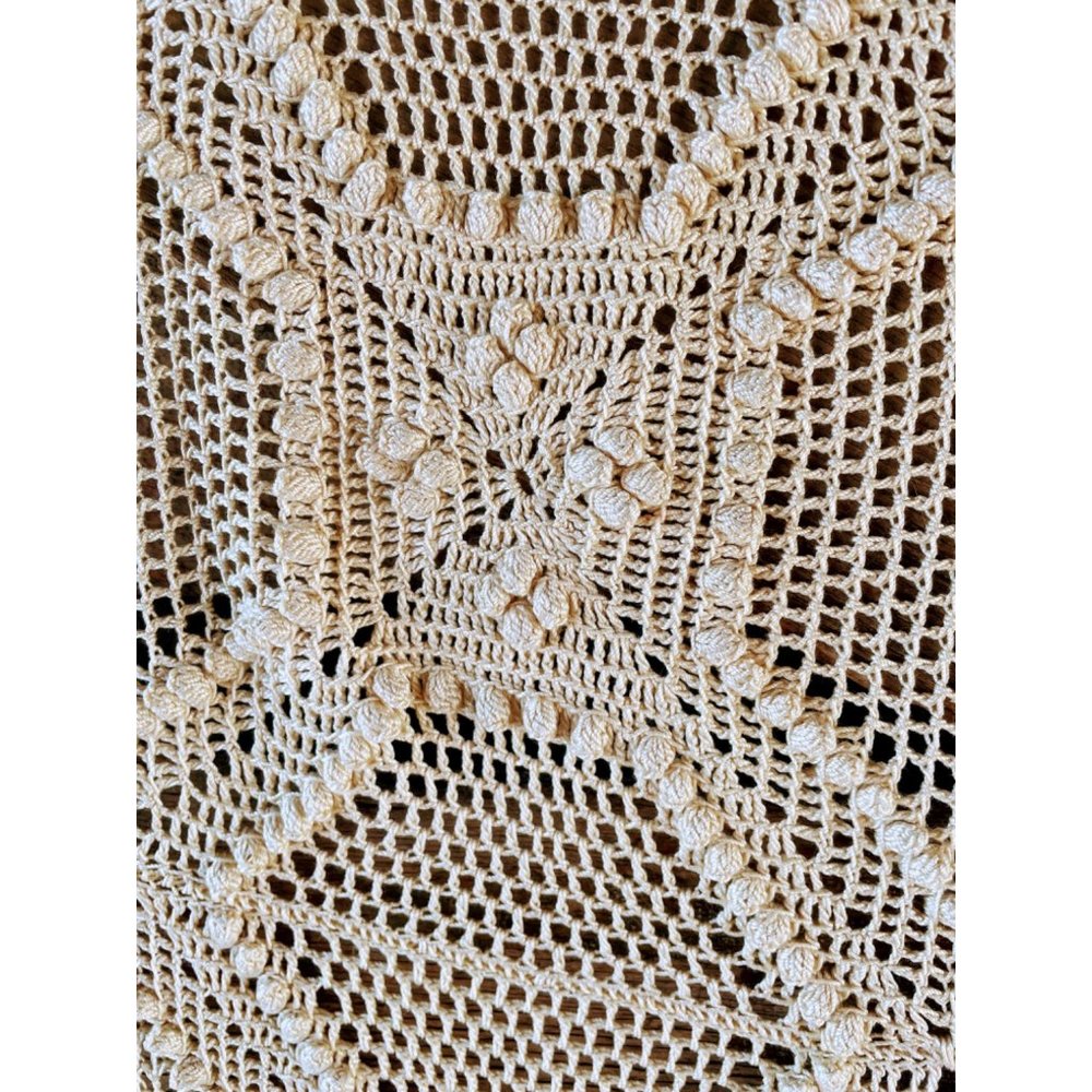 Antique/Vintage Cotton crochet Thread Bedspread with Fringe 108x82" - Picture 8 of 13